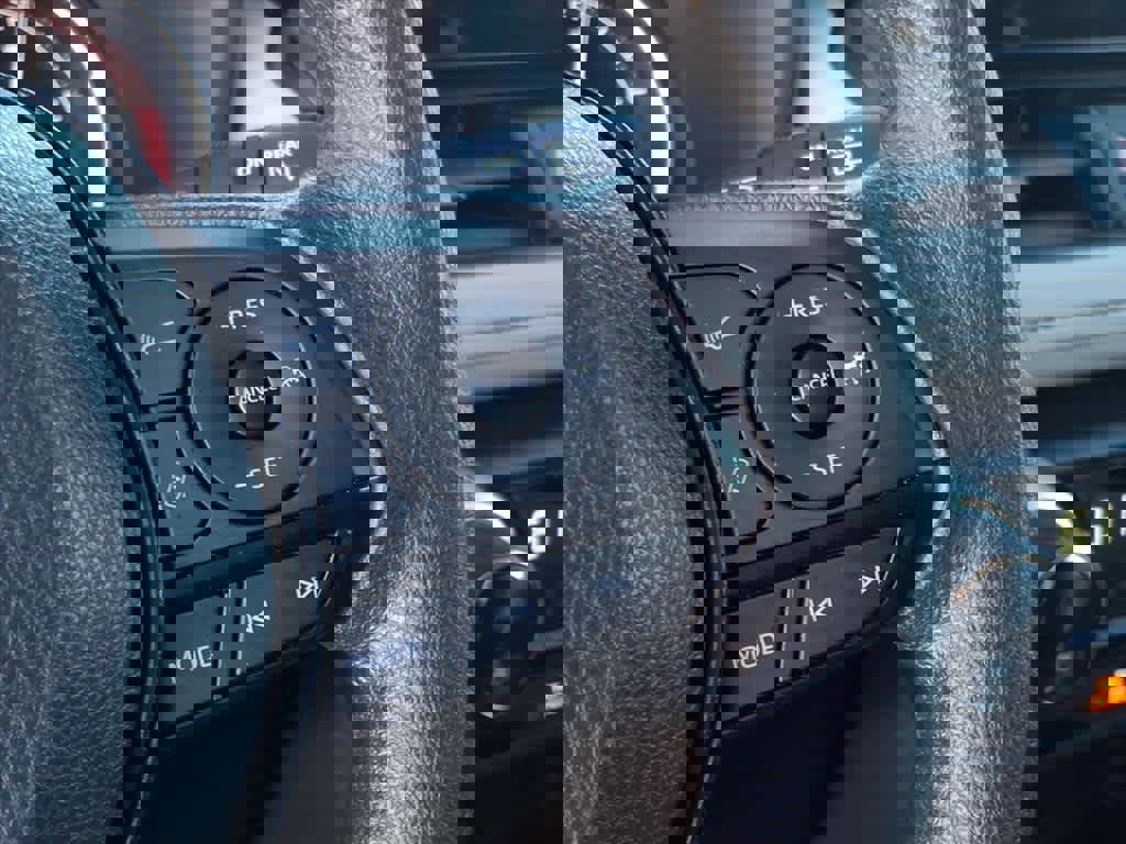 Used 2024 Toyota RAV4 XLE image 39