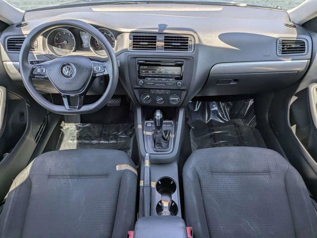 Used 2015 Volkswagen Jetta SE FWD image 14