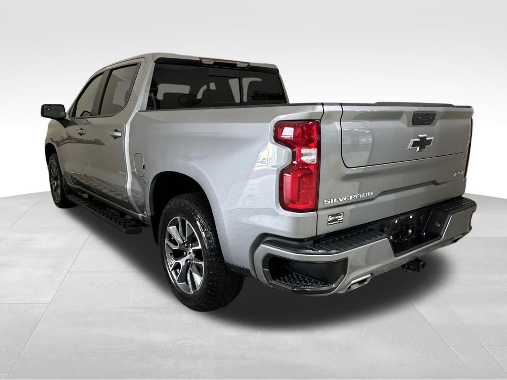 Used 2024 Chevrolet Silverado 1500 RST w/ Convenience Package II image 3
