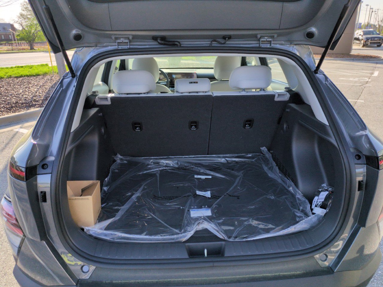 New 2026 Hyundai Kona SE image 18