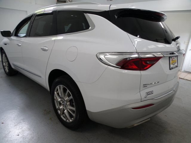 Used 2023 Buick Enclave Essence w/ Experience Buick Package image 20