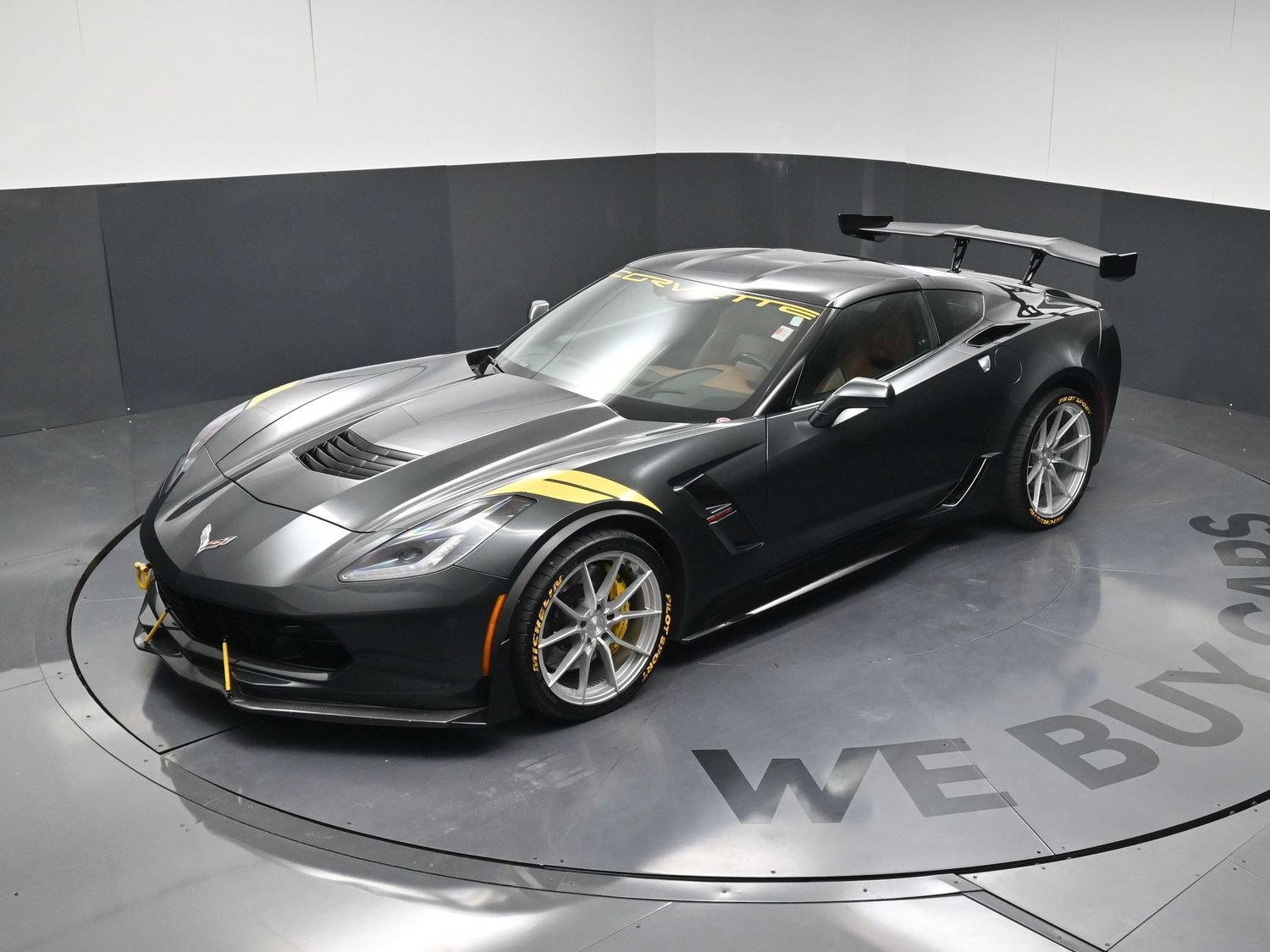 Used 2018 Chevrolet Corvette Grand Sport RWD image 32