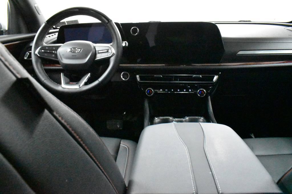 Used 2024 Chevrolet Traverse Z71 w/ Enhanced Driving Package image 16