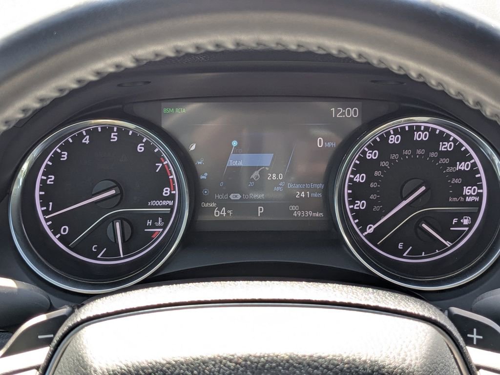 Used 2020 Toyota Camry SE w/ Moonroof Package image 26