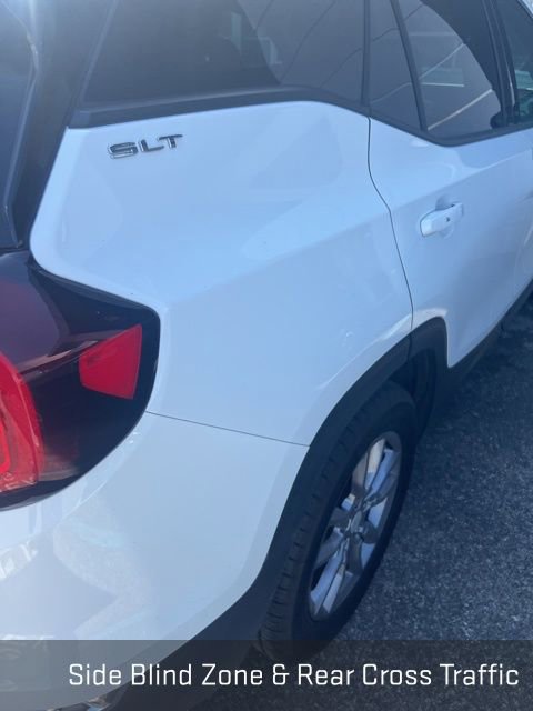 Used 2023 GMC Terrain SLT w/ Tech Package image 15