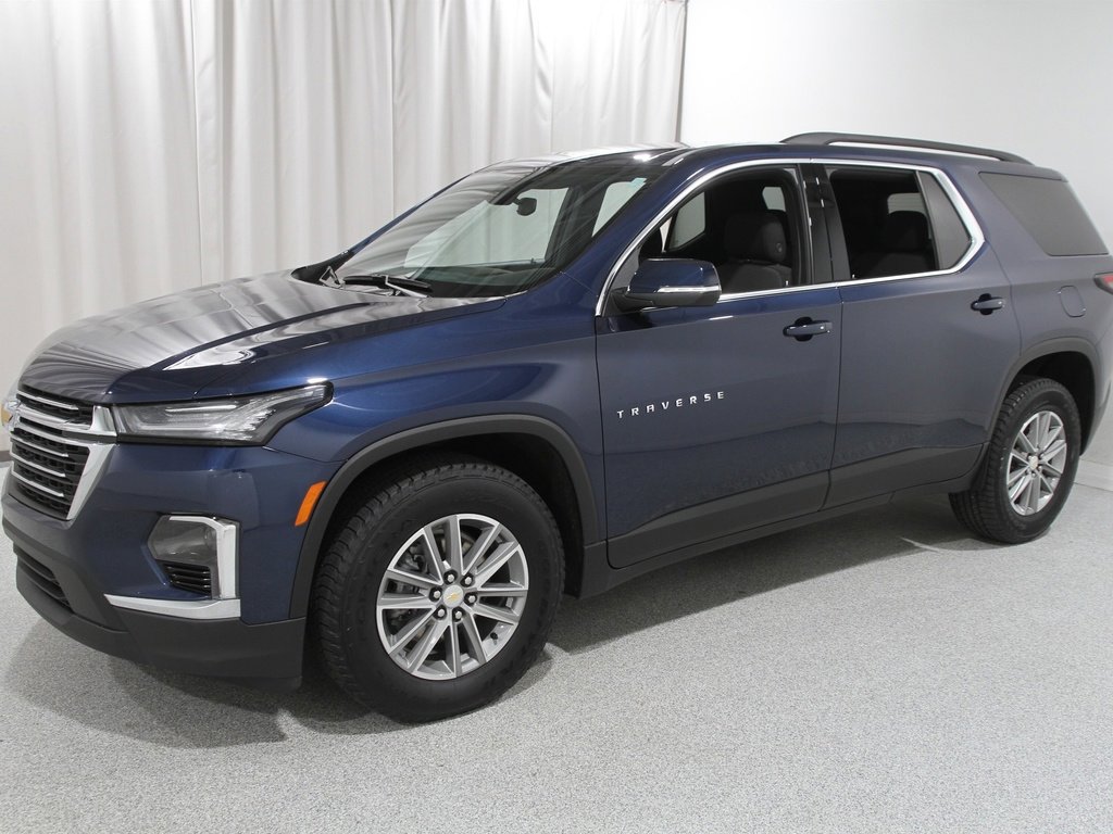 Certified 2023 Chevrolet Traverse LT image 3
