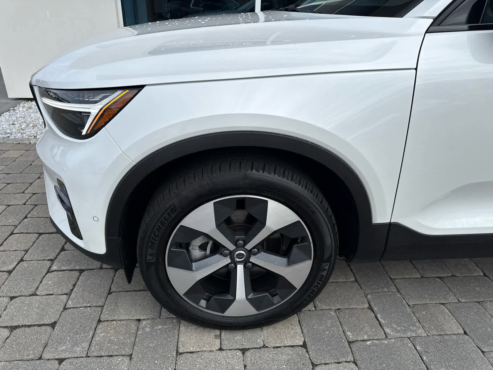 Used 2026 Volvo XC40 B5 Plus w/ Protection Package Premier image 5