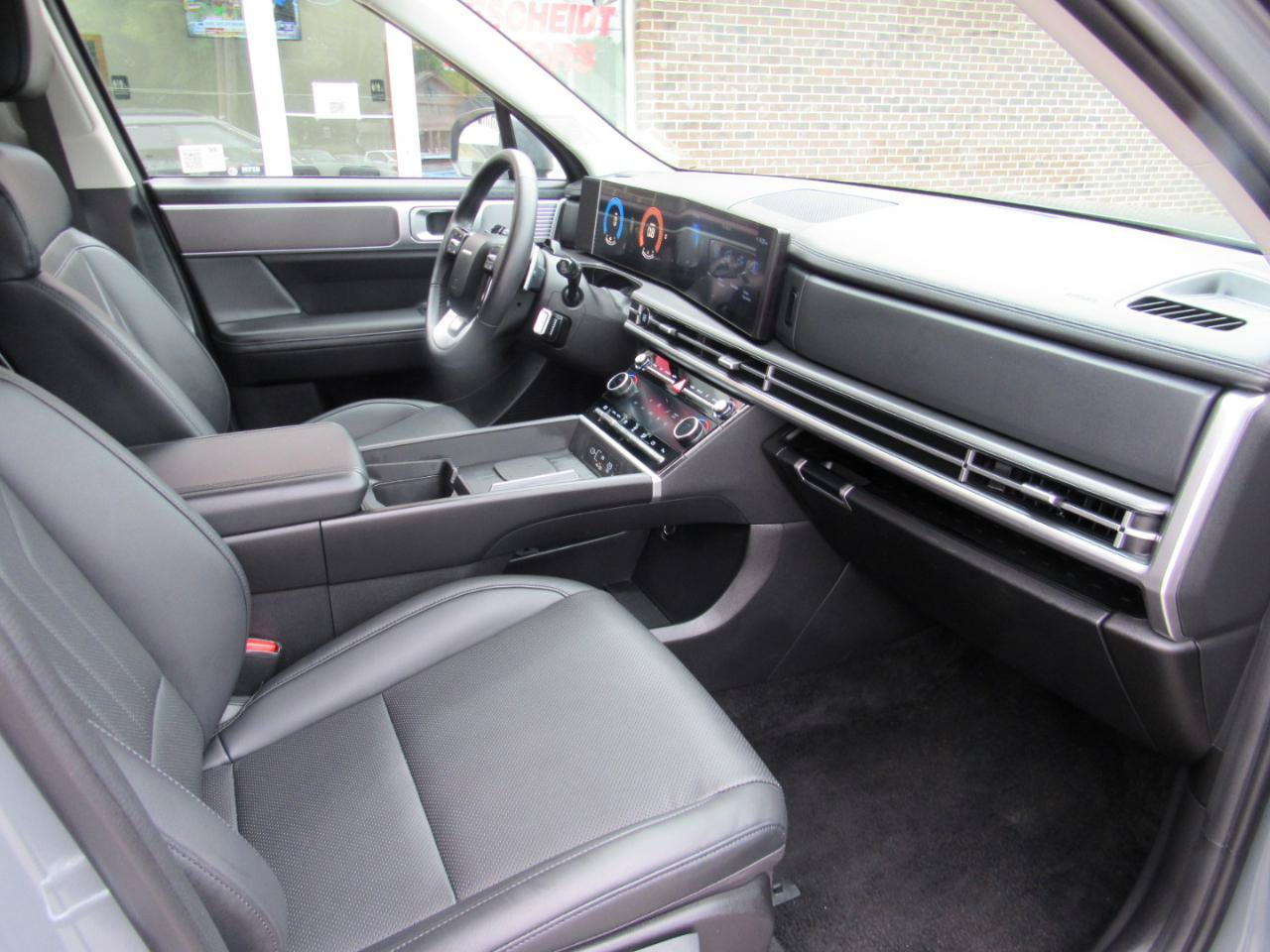 Used 2026 Hyundai Santa Fe SEL AWD/4WD image 31