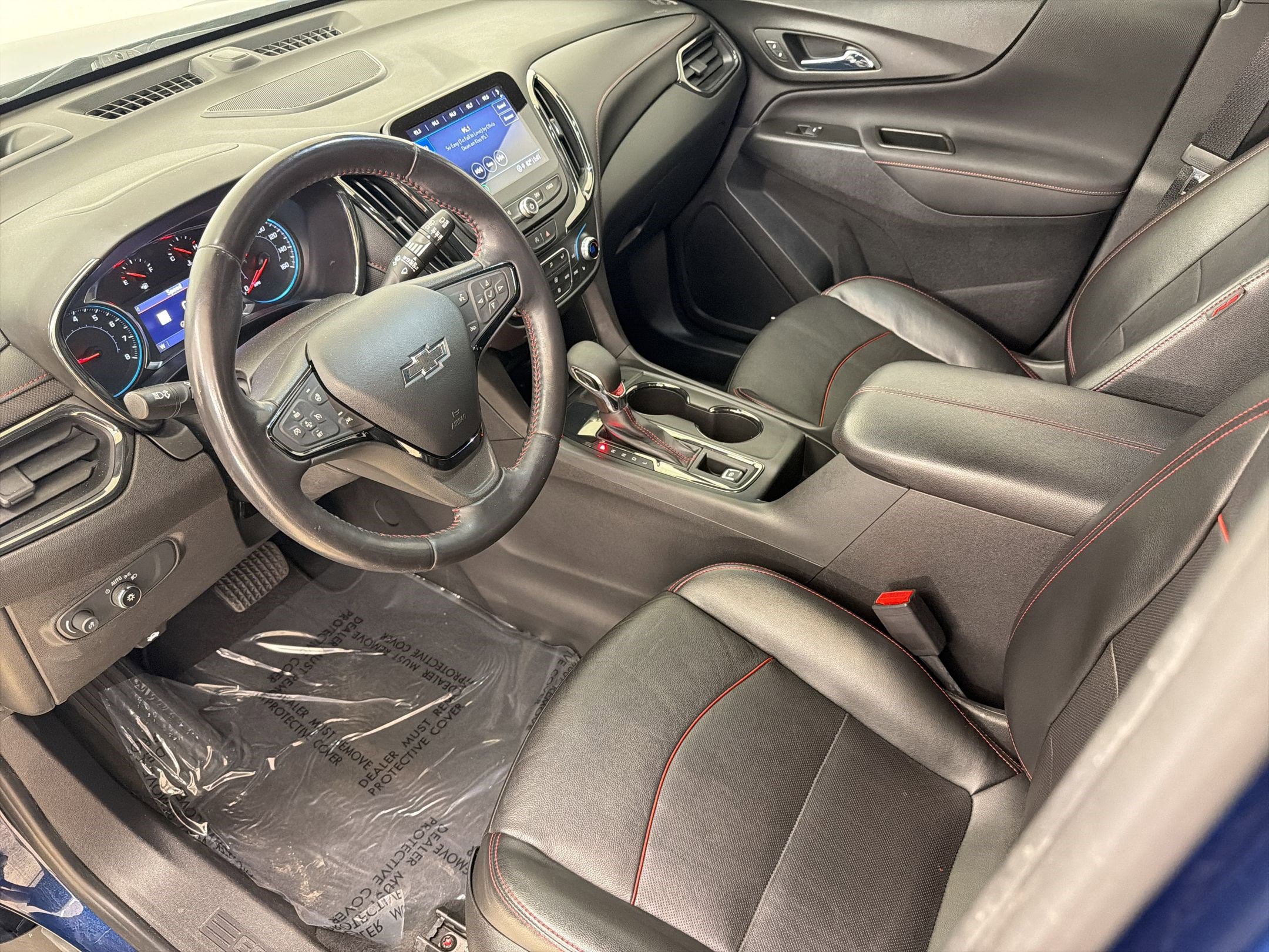 Used 2022 Chevrolet Equinox RS w/ RS Leather Package image 21