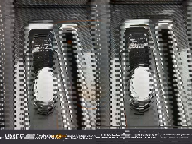 Used 2023 Chrysler 300 C image 19