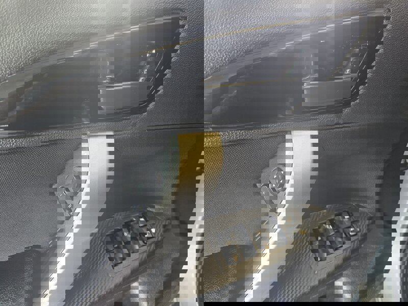 Used 2020 Mitsubishi Eclipse Cross ES image 17