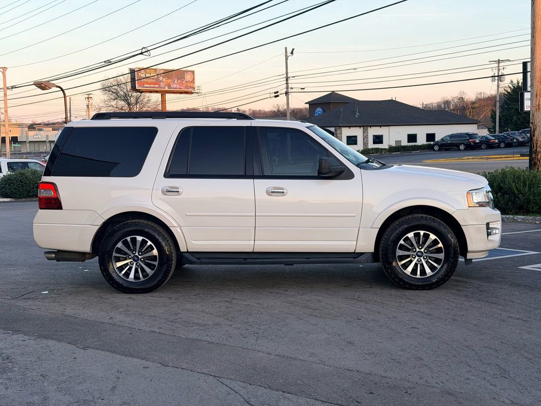 Used 2015 Ford Expedition XLT w/ Equipment Group 201A image 7