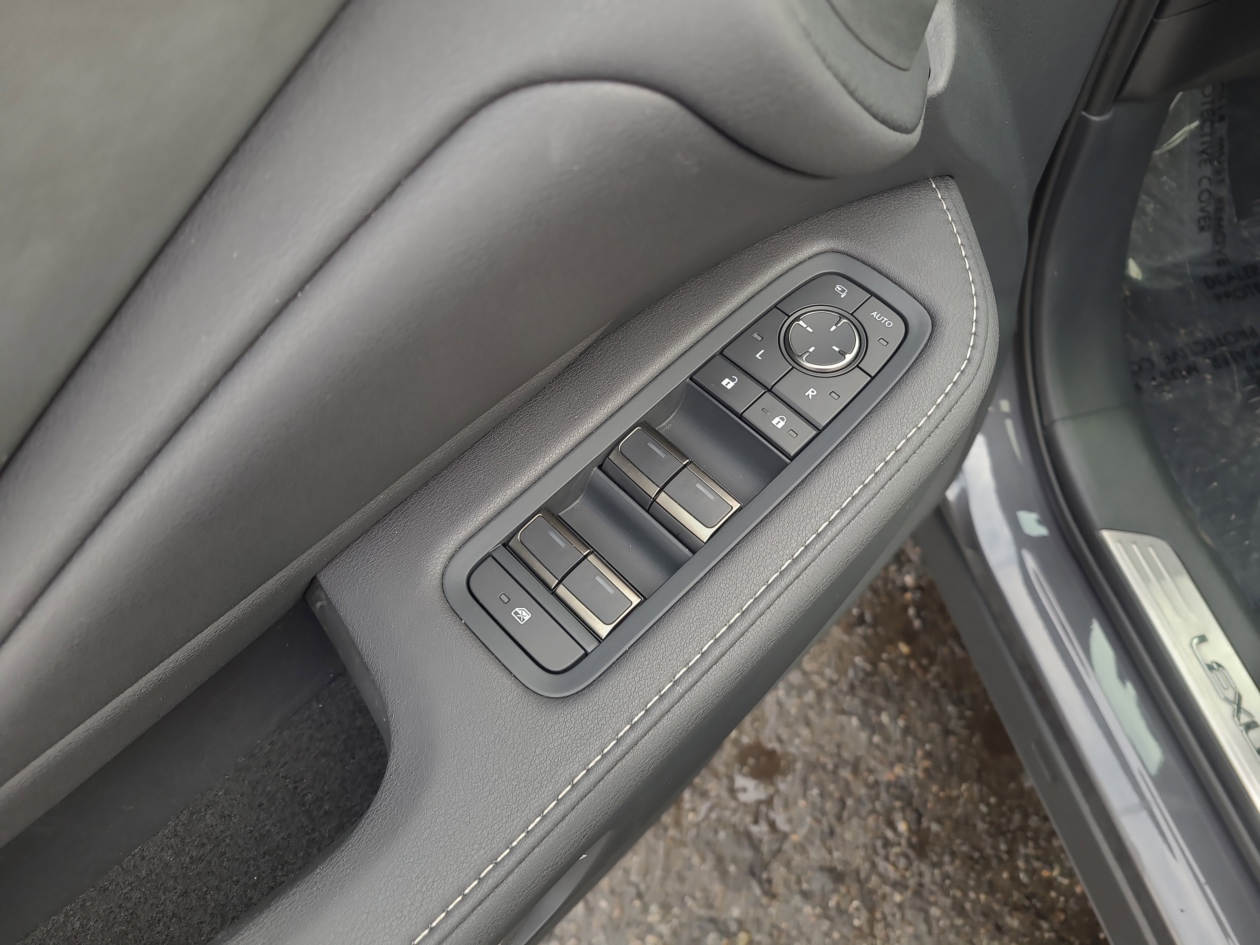 Used 2025 Lexus TX 350 AWD w/ Technology Package image 14