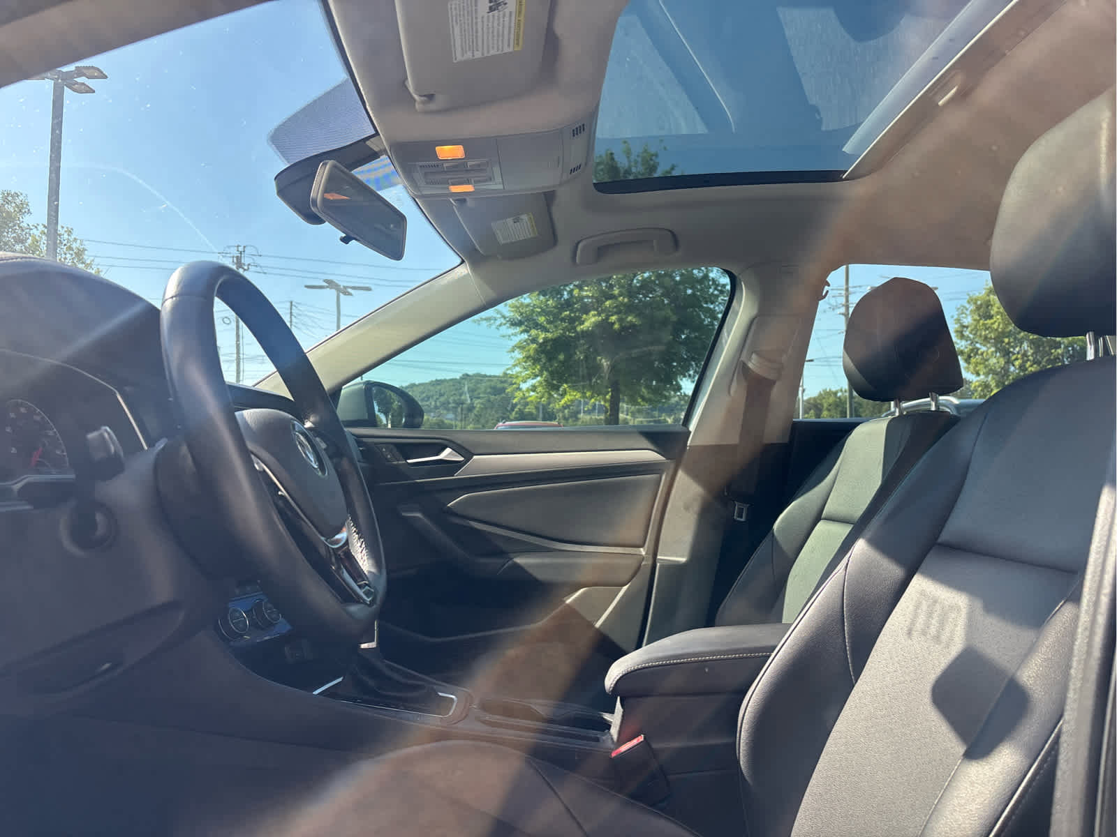 Used 2019 Volkswagen Jetta SE FWD image 14
