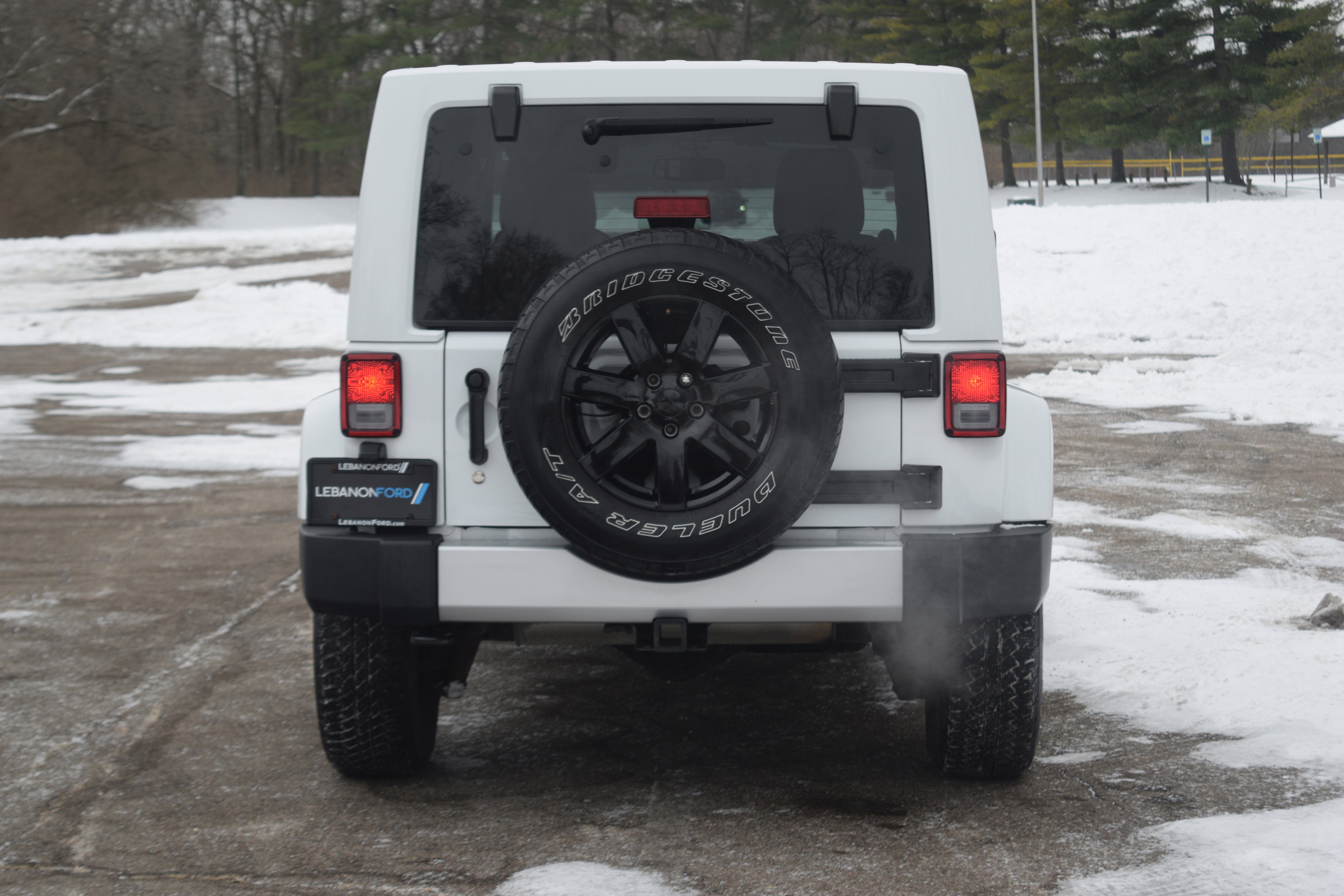 Used 2014 Jeep Wrangler Unlimited Sahara w/ Connectivity Group image 22