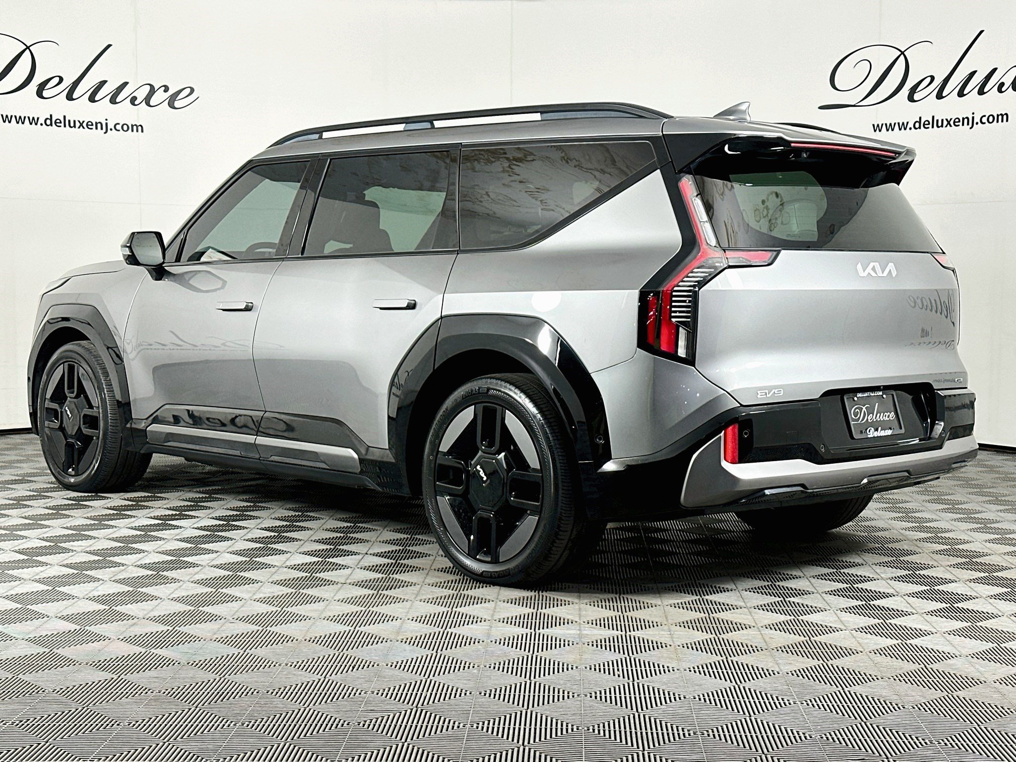 Used 2024 Kia EV9 GT-Line AWD/4WD image 4