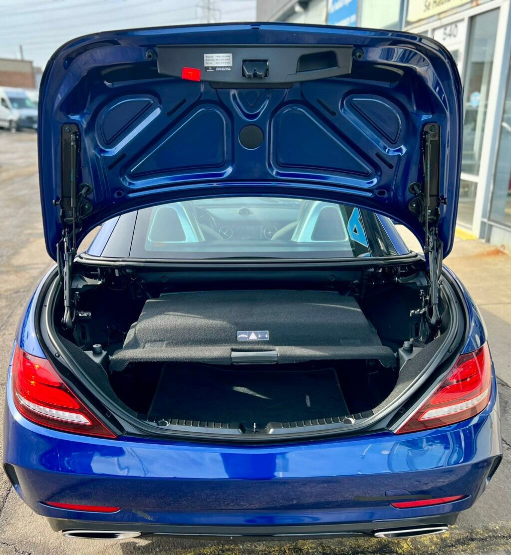Used 2020 Mercedes-Benz SLC 300 image 8