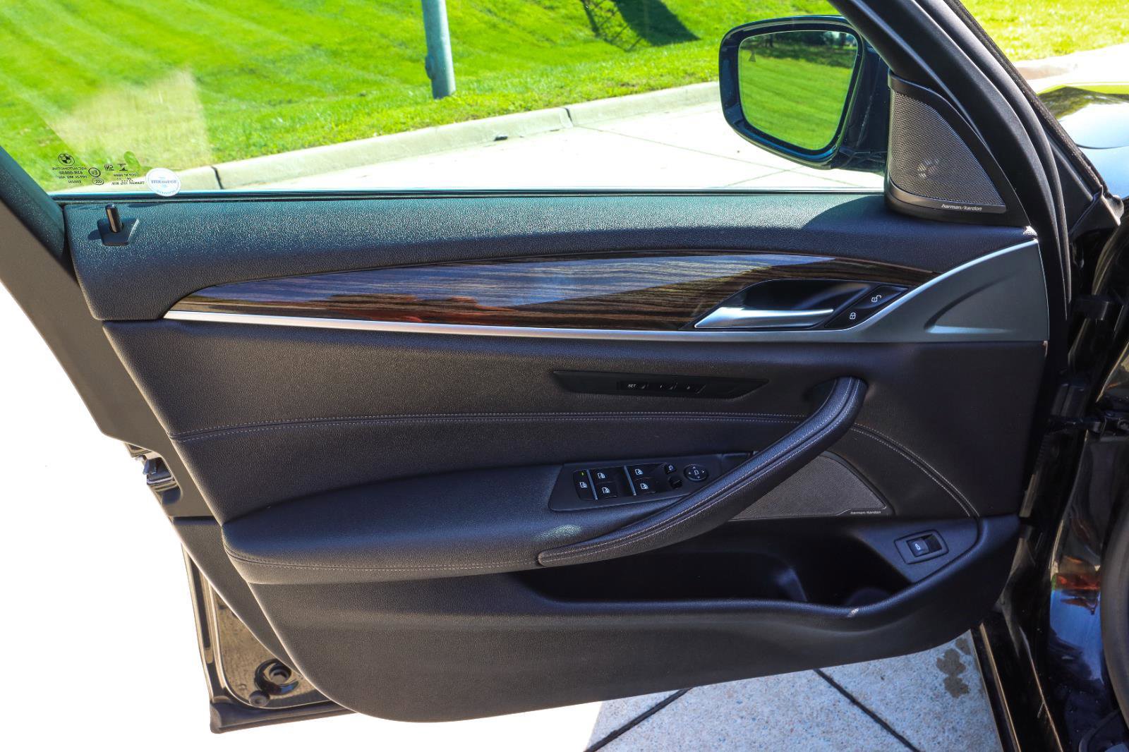 Used 2021 BMW 530i xDrive w/ Premium Package AWD/4WD image 37