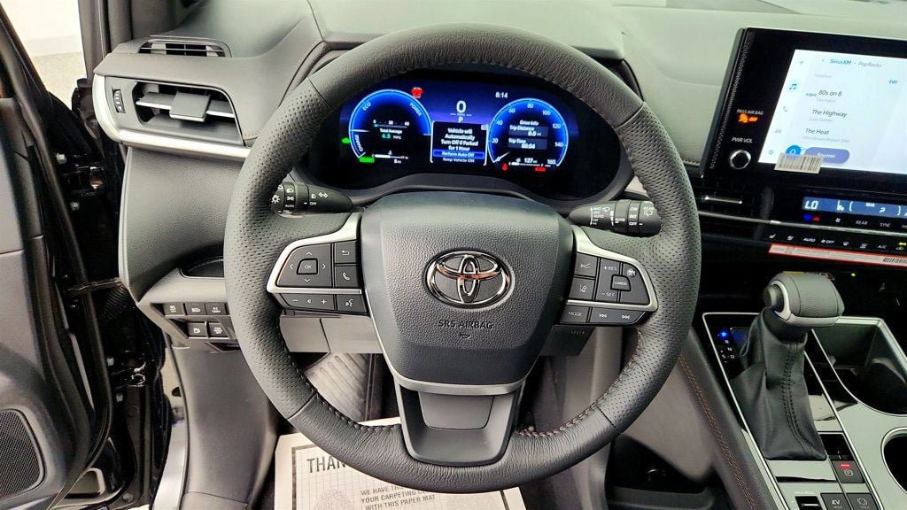 Used 2026 Toyota Sienna Platinum AWD/4WD image 14
