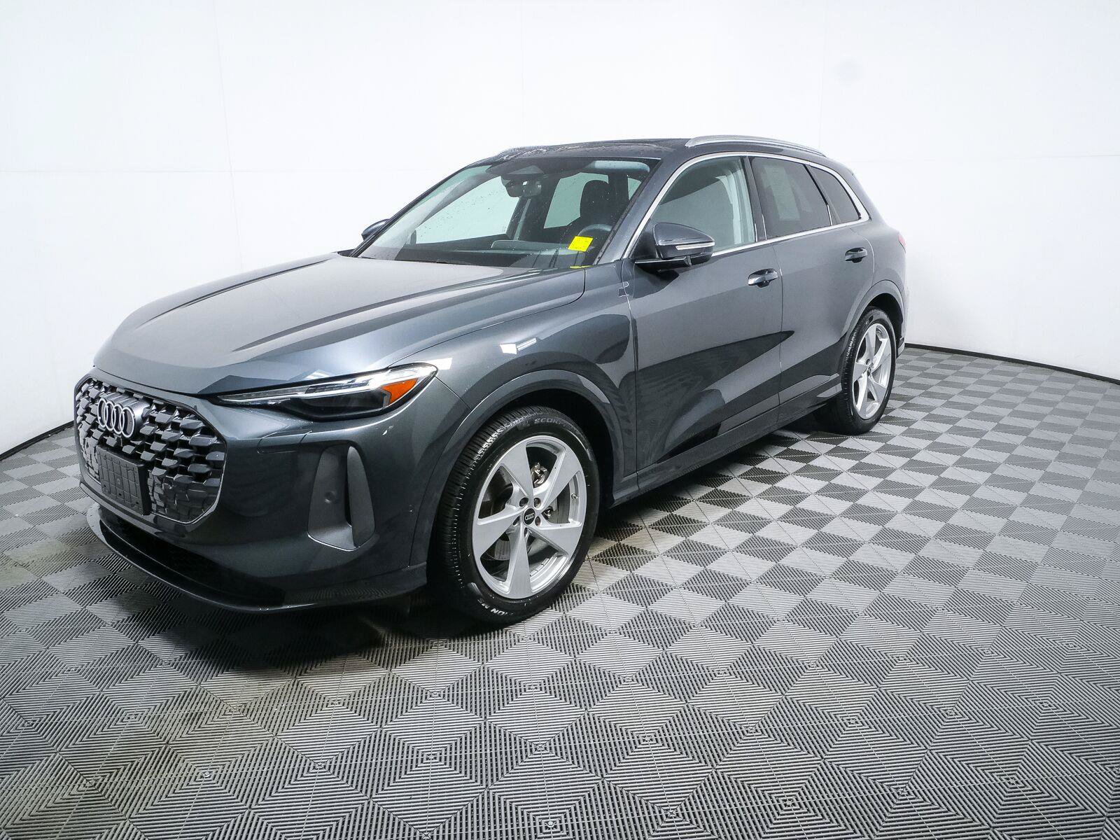 Used 2025 Audi Q5 Prestige AWD/4WD image 27