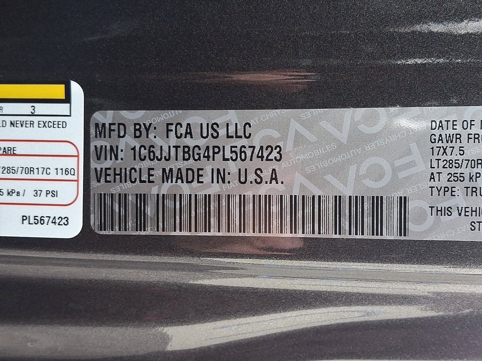 Used 2023 Jeep Gladiator Rubicon w/ Cold Weather Group image 4