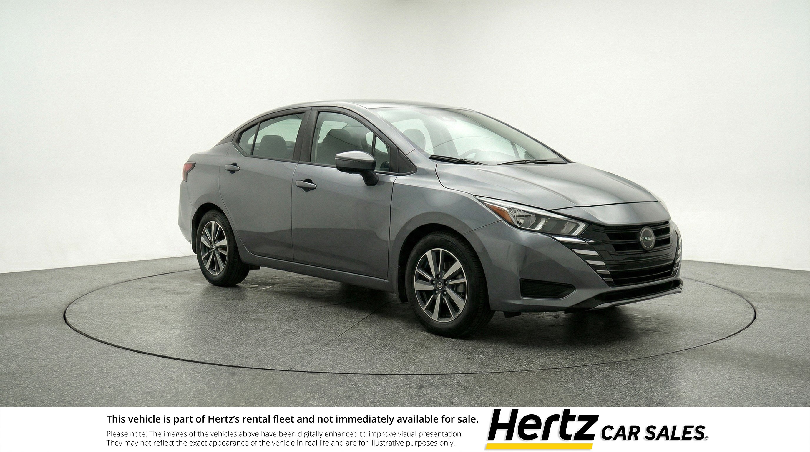 Used 2025 Nissan Versa SV image 1