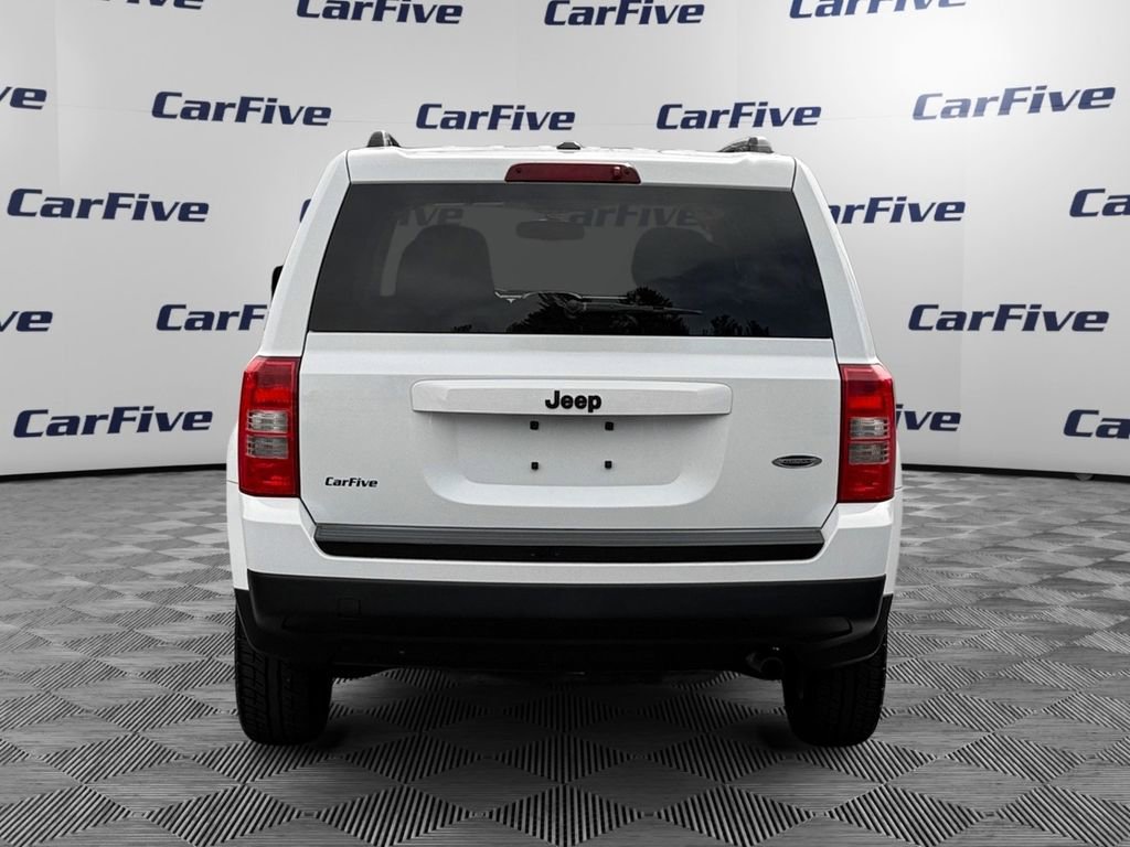 Used 2015 Jeep Patriot Sport w/ Power Value Group FWD image 4