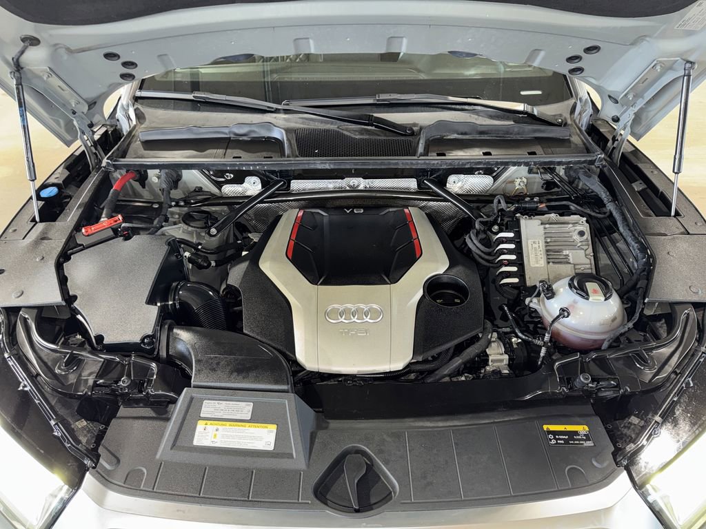 Used 2019 Audi SQ5 Premium Plus w/ Premium Plus Package image 30