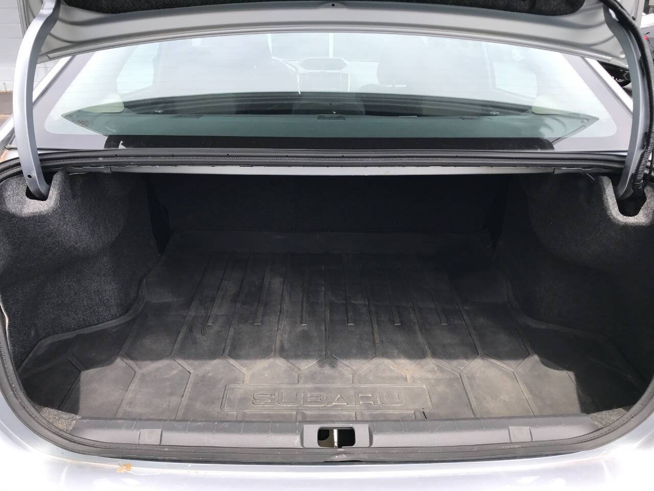 Used 2017 Subaru Impreza 2.0i Premium AWD/4WD image 12
