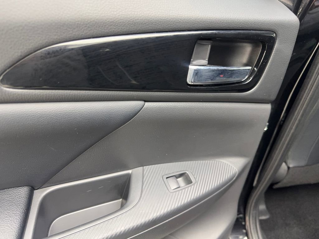 Used 2024 Mitsubishi Eclipse Cross SE image 38