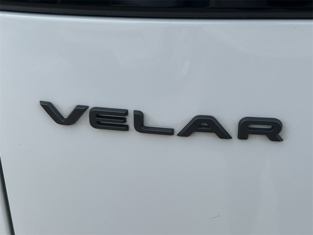 Used 2025 Land Rover Range Rover Velar Dynamic SE image 11
