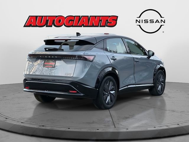 Used 2023 Nissan Ariya AWD image 2