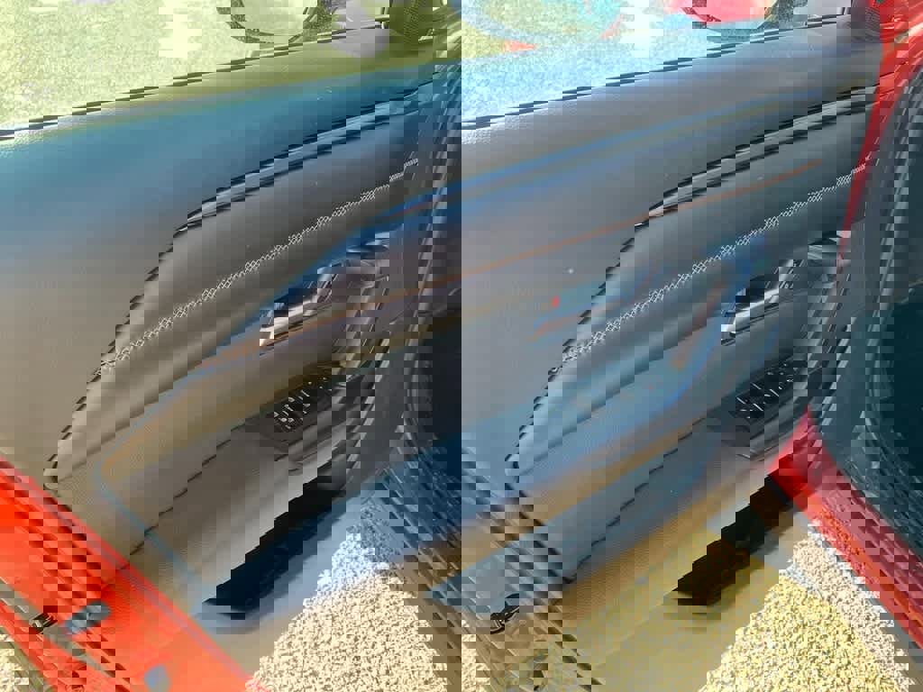 Used 2025 MAZDA CX-50 AWD 2.5 Hybrid w/ Premium Pkg image 18