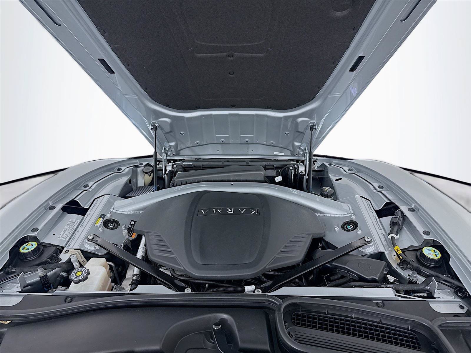 New 2025 Karma Revero Luxury RWD image 24