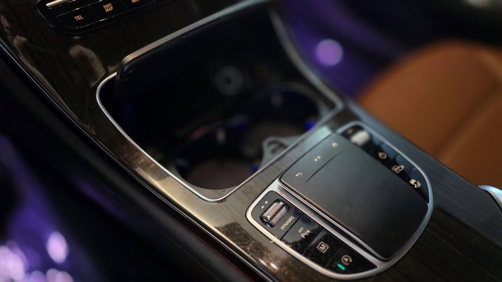 Used 2022 Mercedes-Benz GLC 300 4MATIC Coupe image 16