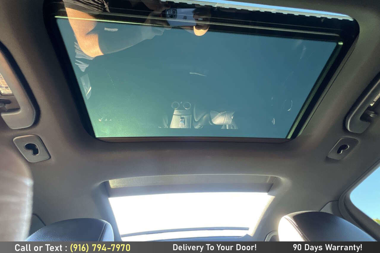 Used 2022 Mercedes-Benz GLC 300 4MATIC image 25