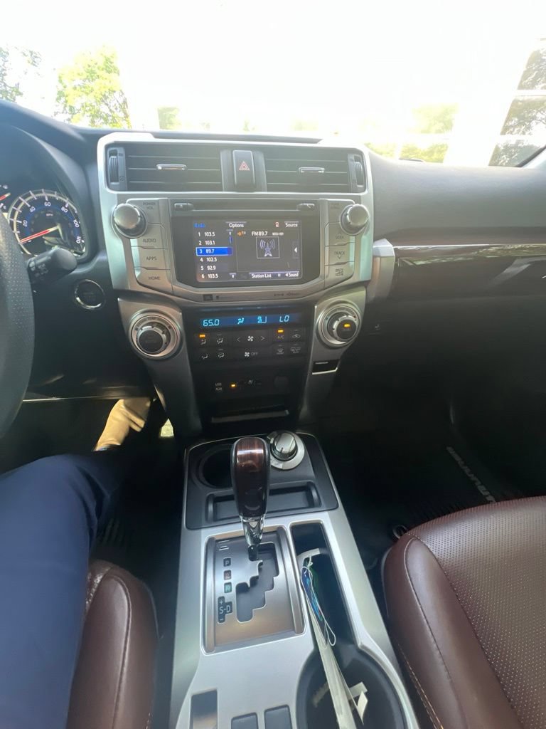 Used 2018 Toyota 4Runner Limited AWD/4WD image 10