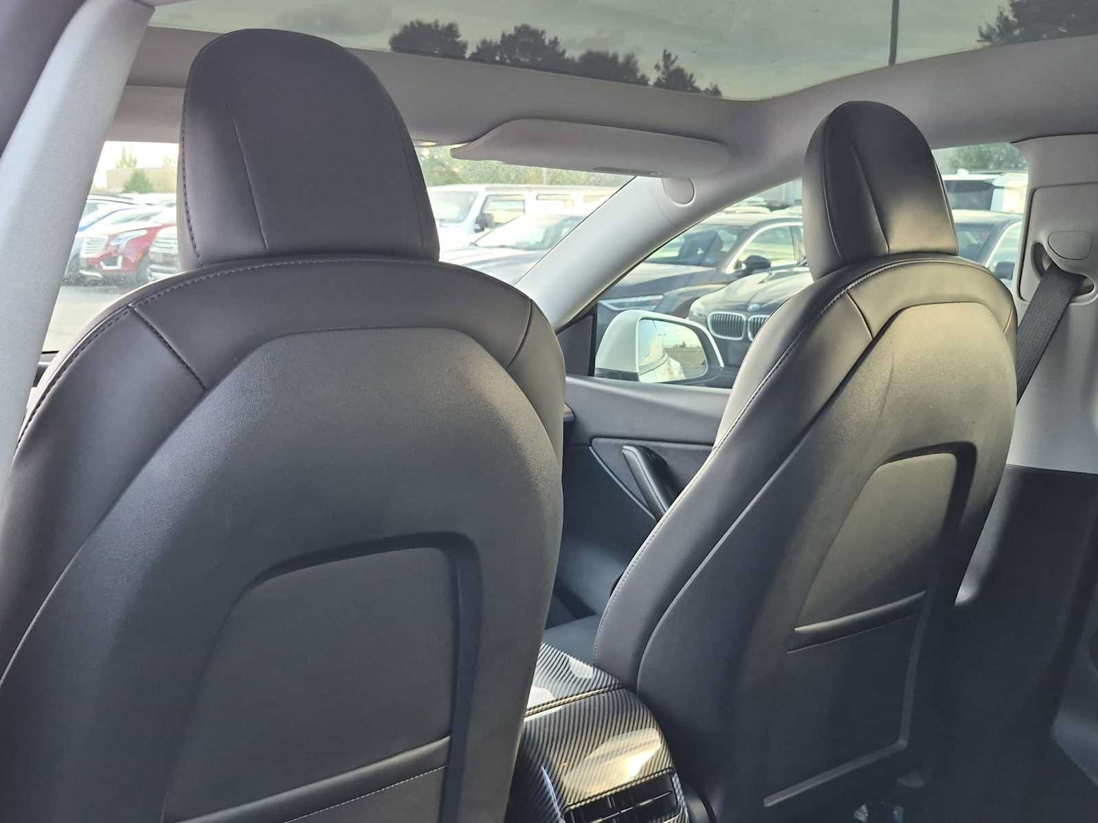 Used 2021 Tesla Model Y Long Range AWD/4WD image 18