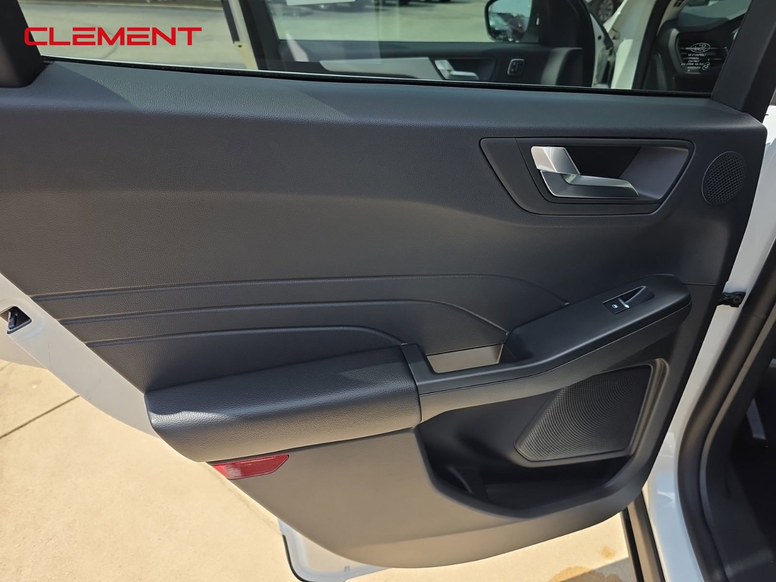 New 2025 Ford Escape SE w/ PHEV Premium Package image 27