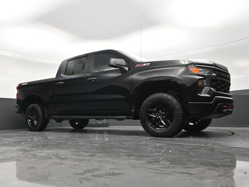 Used 2023 Chevrolet Silverado 1500 Custom Trail Boss AWD/4WD image 21