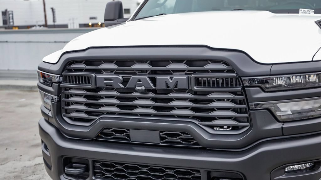 New 2026 RAM 3500 Tradesman AWD/4WD image 6