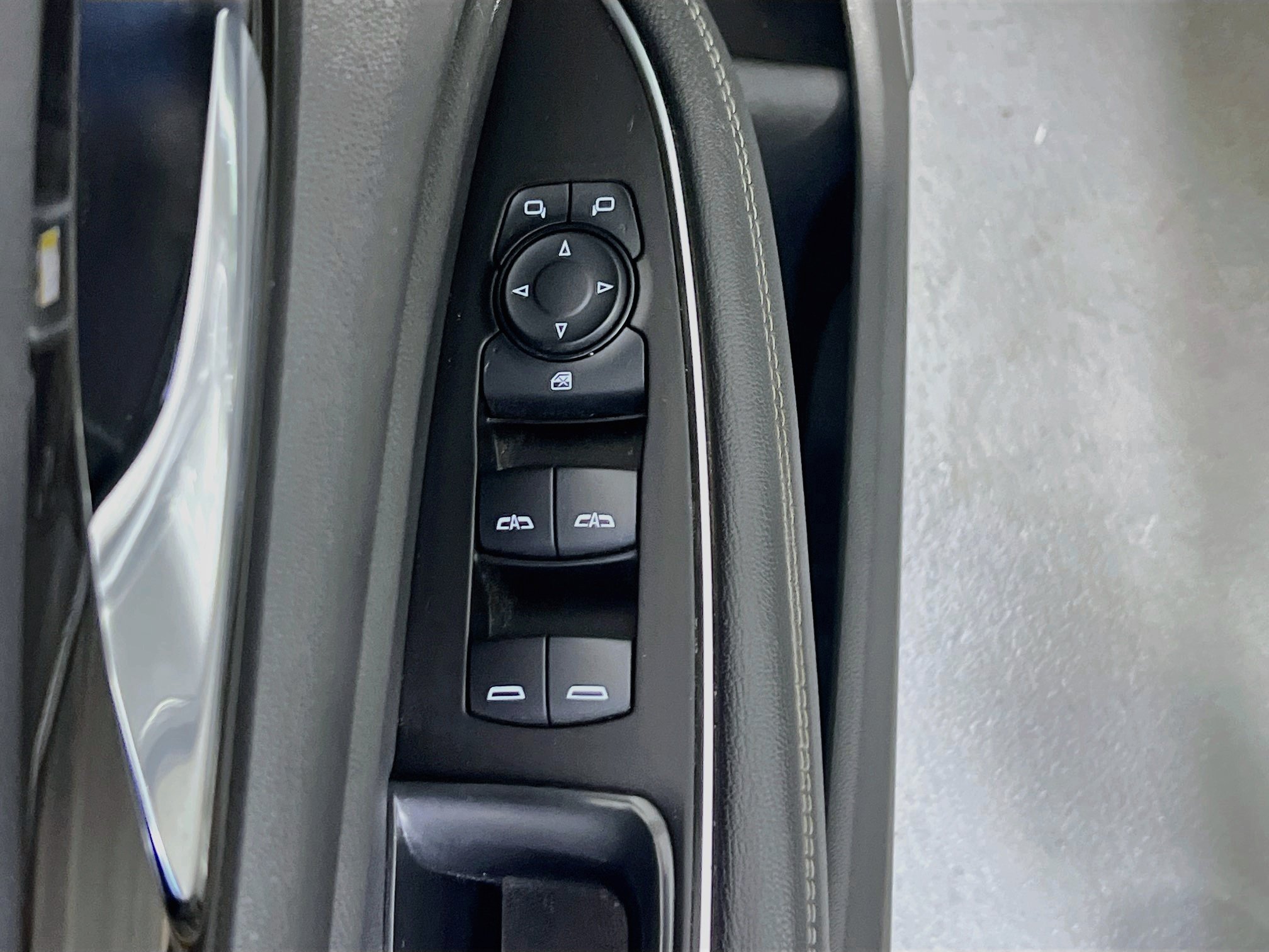 Used 2019 Buick Regal Essence w/ Driver Confidence Package I AWD/4WD image 18