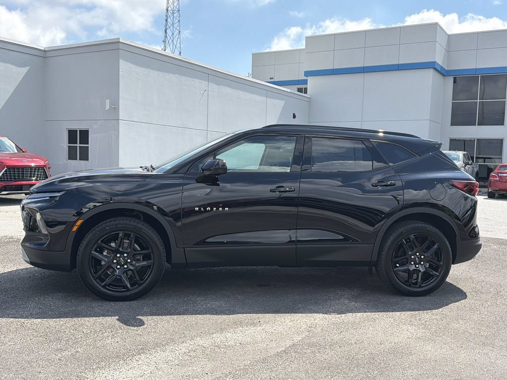 New 2026 Chevrolet Blazer LT w/ Convenience Package FWD image 19