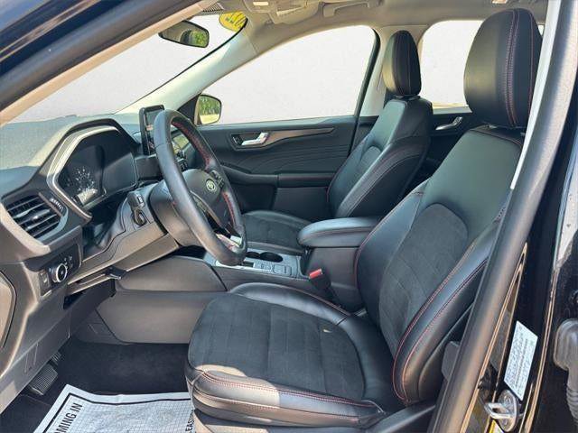 Used 2022 Ford Escape SEL w/ SEL Stealth AWD Package image 9