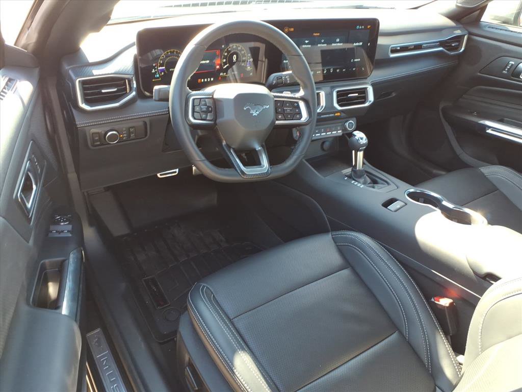 Used 2025 Ford Mustang GT Premium image 14