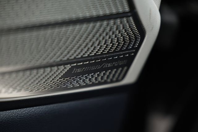 Used 2023 Hyundai Palisade Calligraphy image 17