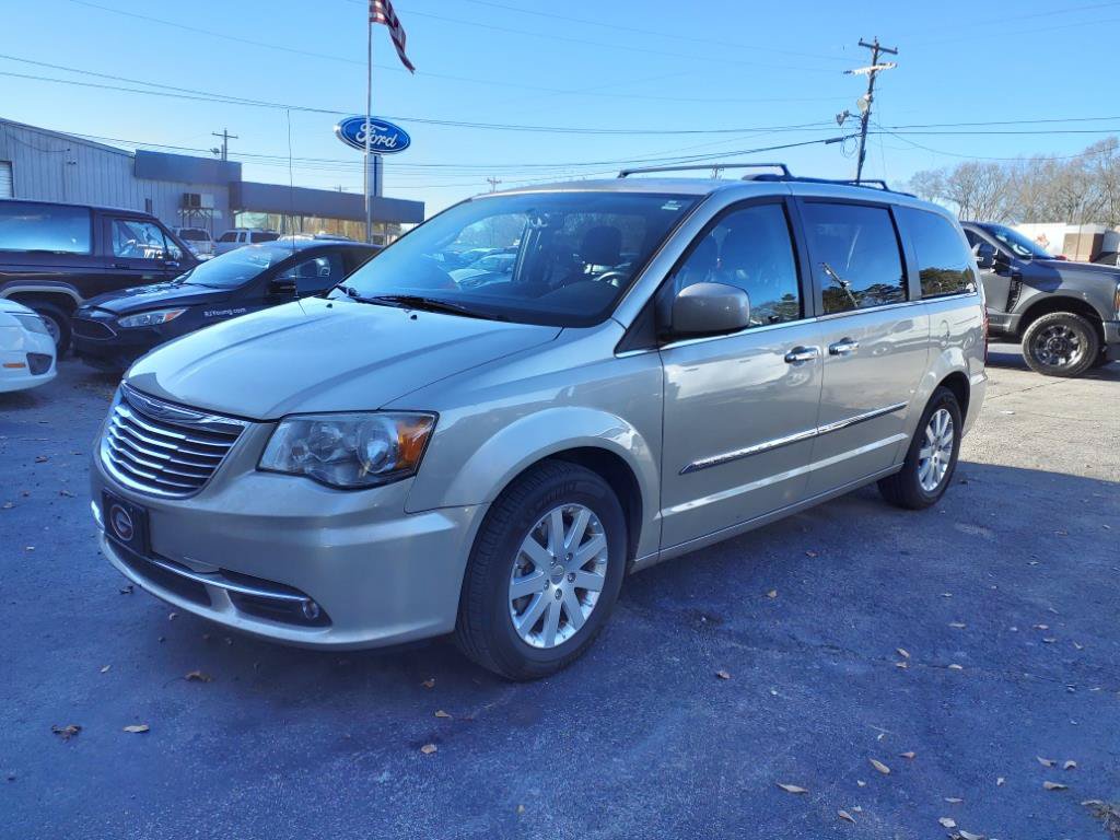 Used 2015 Chrysler Town & Country Touring w/ Driver Convenience Group