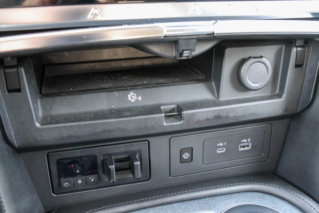 Used 2023 Nissan Armada SV RWD image 25