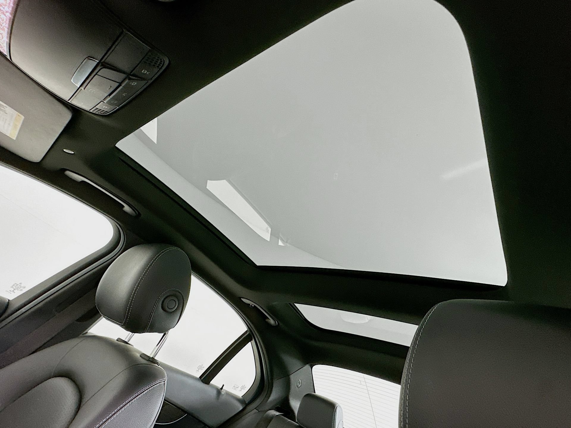 Used 2020 Mercedes-Benz C 300 Sedan image 22