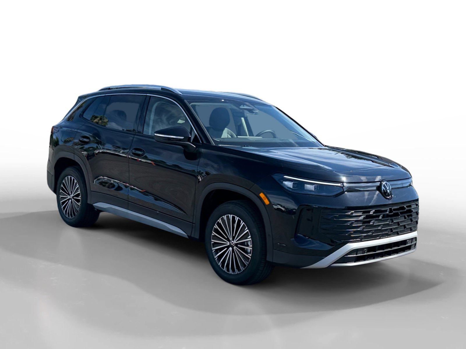 New 2025 Volkswagen Tiguan S image 7